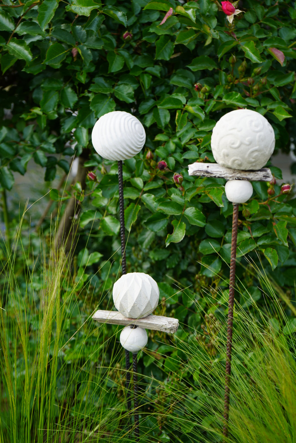 Decorative sphere, concrete sphere, garden decoration, sphere for the garden, decoration